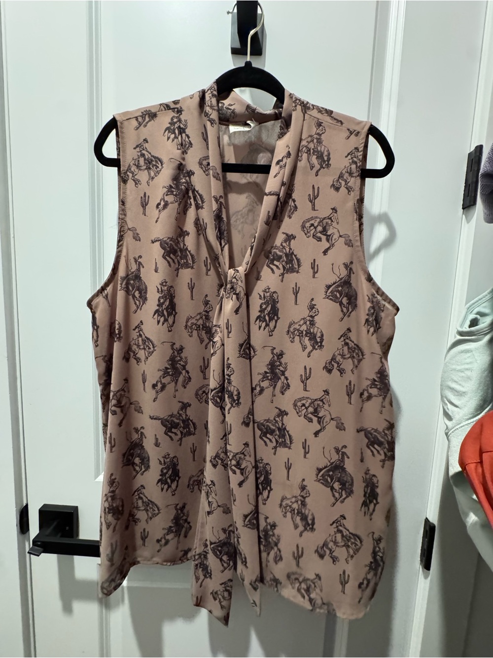 Avery Dusty Rose Western Tie-Neck Sleeveless Camisole
